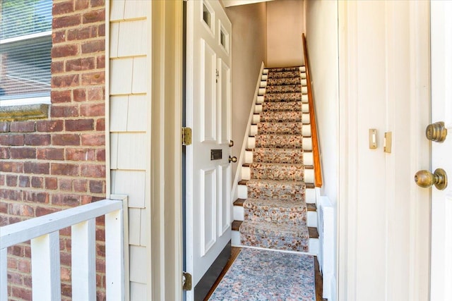77 Edwards St Unit 2A, Roslyn Heights, NY 11577 - photo 3