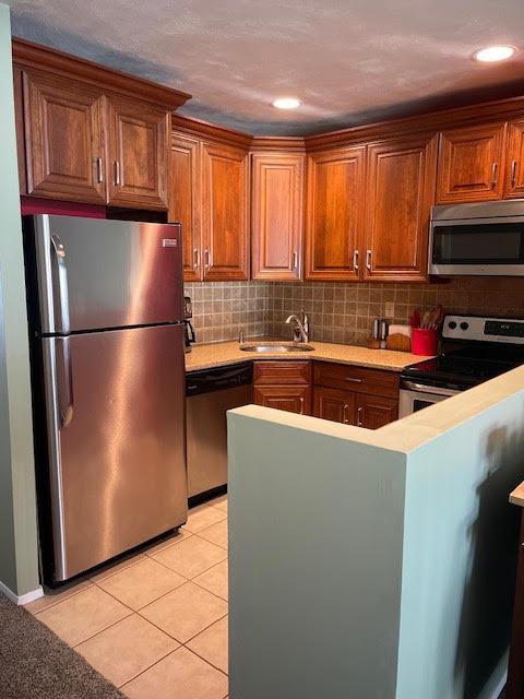 650 Newbridge Rd Unit 33, East Meadow, NY 11554 - photo 3