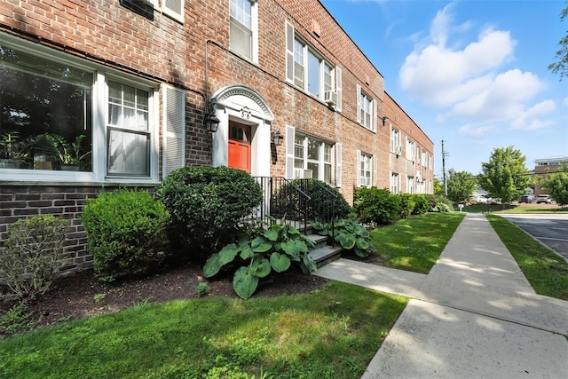 14 Soundview Ave Unit 8, White Plains, NY 10606 - photo 2