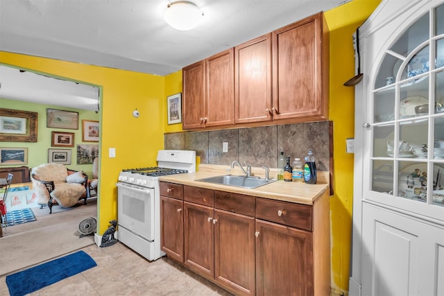 14 Gilbert St, Patchogue, NY 11772 - photo 15