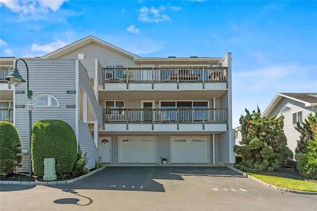 3111 Bluffs Dr S, Baiting Hollow, NY 11933 - photo 1
