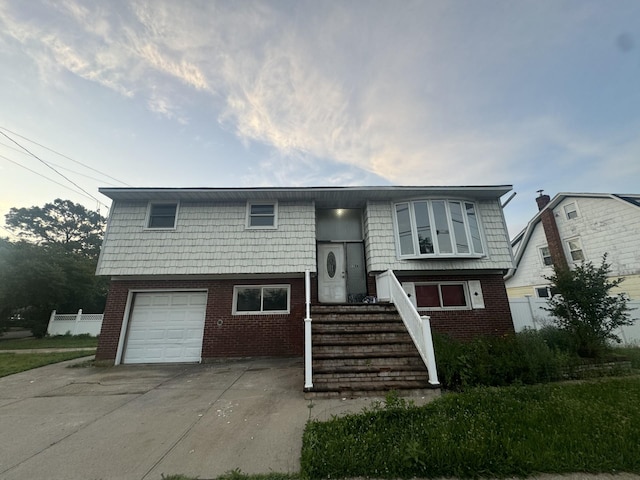 1259 Woodfield Rd, Rockville Centre, NY 11570 - photo 1