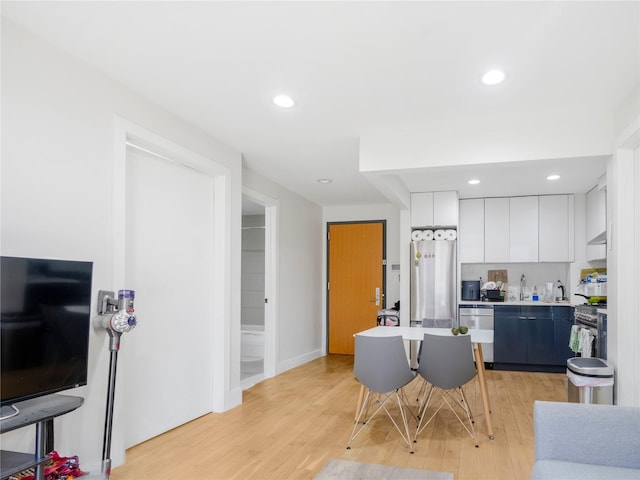 2705 41st Ave Unit 5D, Long Island City, NY 11101 - photo 5