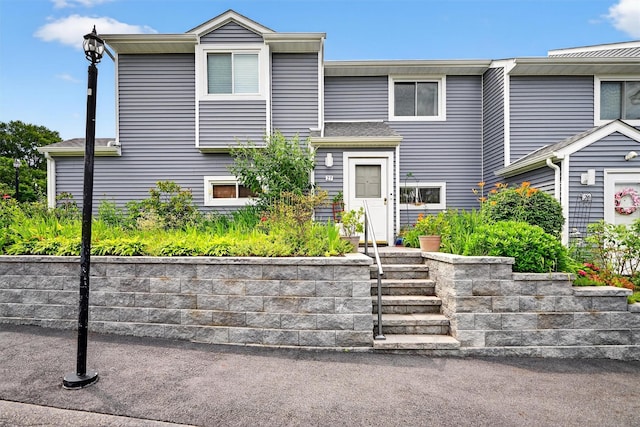 27 Waterview Est, Peekskill, NY 10566 - photo 1