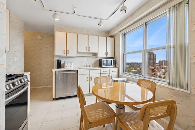11011 Queens Blvd Unit 20B, Forest Hills, NY 11375 - photo 5