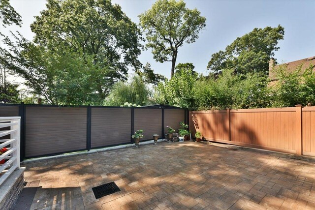86-22 Somerset St, Jamaica Estates, NY 11432 - photo 23