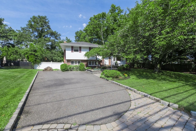 32 Kings Park Rd, Commack, NY 11725 - photo 2