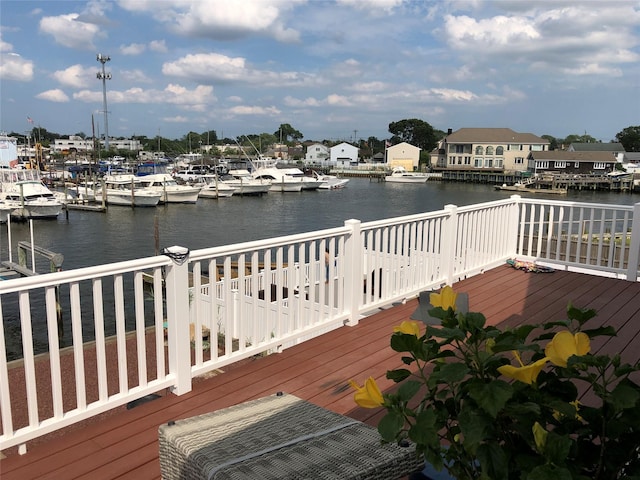 10 James St S, East Rockaway, NY 11518 - photo 3