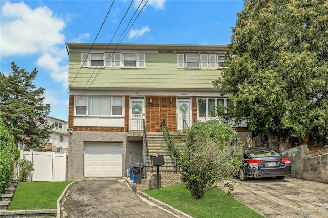 21 Elizabeth Pl, Yonkers, NY 10703 - photo 1