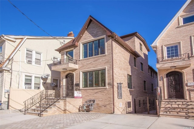 715 College Pl, College Point, NY 11356 - photo 1