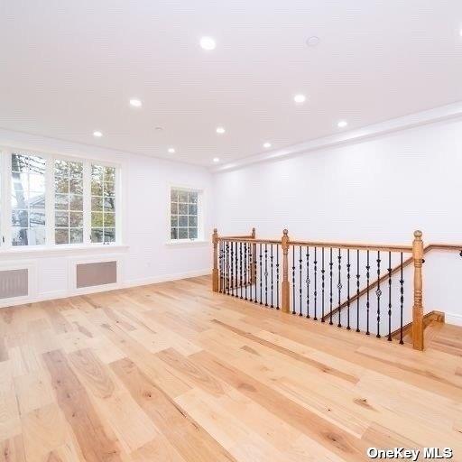 715 College Pl, College Point, NY 11356 - photo 6
