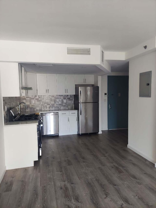 214-10 15th Ave Unit 2F, Bayside, NY 11360 - photo 5