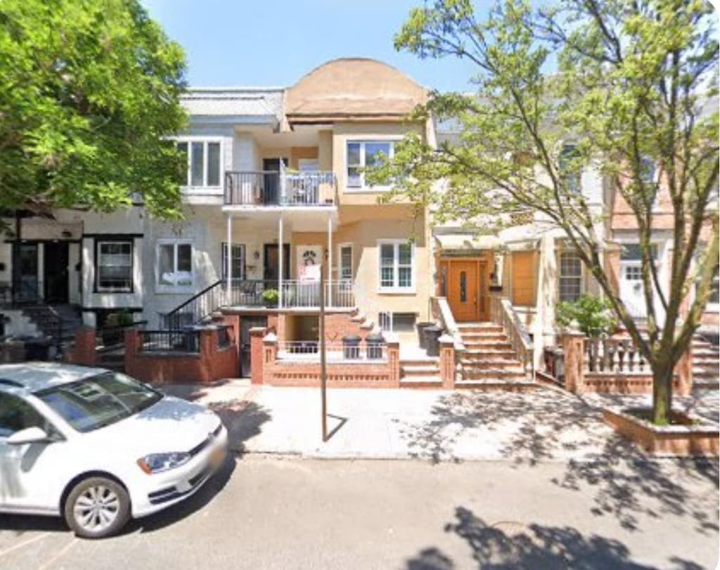 319 Vanderbilt St, Brooklyn, NY 11218 - photo 1