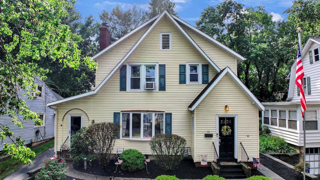 11 City Ter N, Newburgh, NY 12550 - photo 1