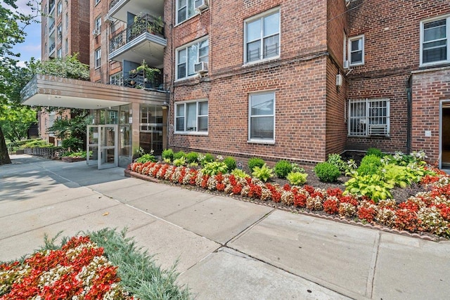 3299 Cambridge Ave Unit 8J, Bronx, NY 10463 - photo 2