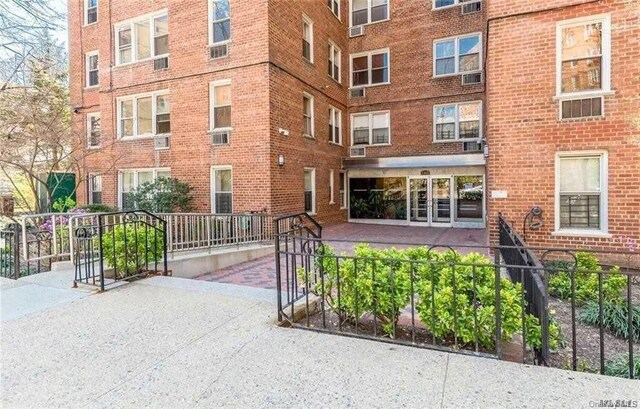 2465 Palisade Ave Unit 1A, Bronx, NY 10463 - photo 14