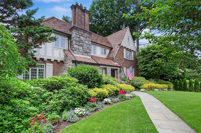 exterior space with a front yard