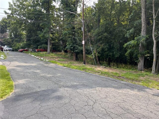 10-13-75 Dickinson Ave, Yonkers, NY 10703 - photo 7