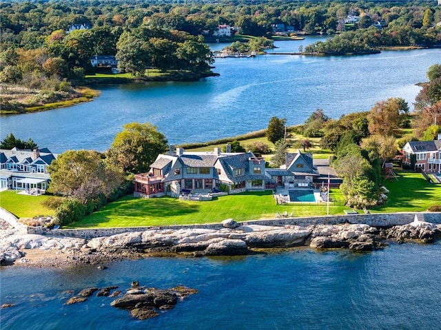 bird's eye view with a water view