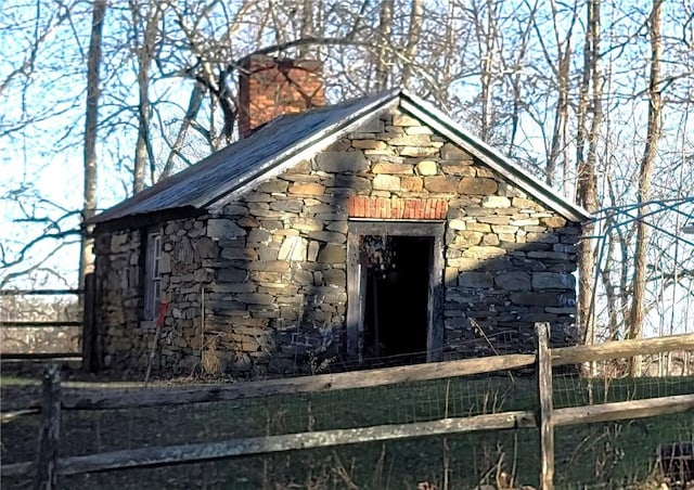 view of outdoor structure