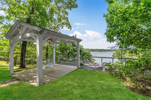 view of yard with a water view