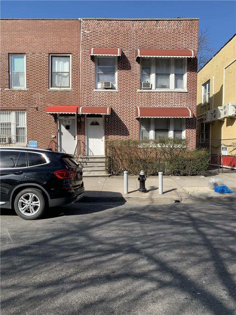1103 Fteley Ave, Bronx, NY 10472 - photo 1