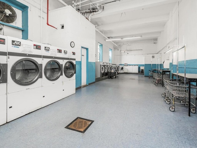 laundry room with washer and clothes dryer