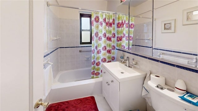 50 White Oak St Unit 4B, New Rochelle, NY 10801 - bathroom featuring toilet, vanity, and shower / bath combination with curtain