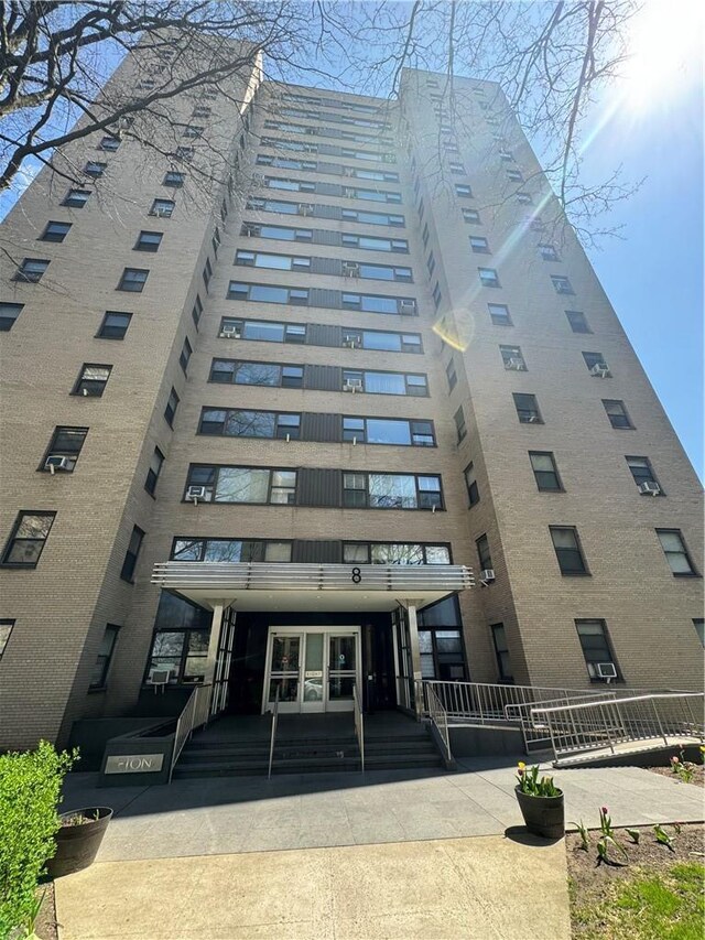8 Fordham Hill Oval Unit 1B, Bronx, NY 10468 - photo 1