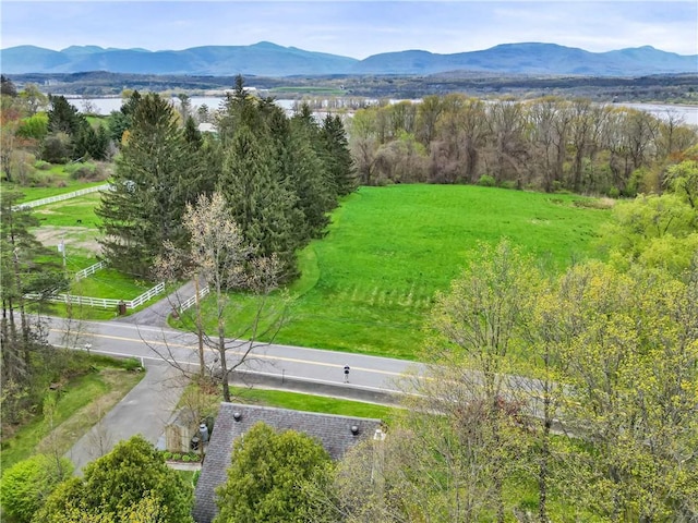 drone / aerial view featuring a mountain view