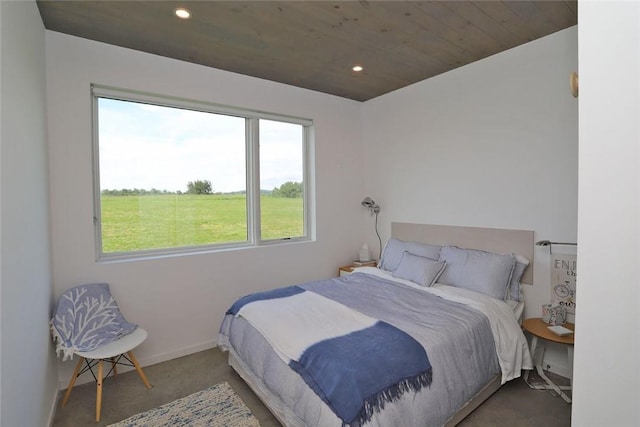 bedroom with carpet floors