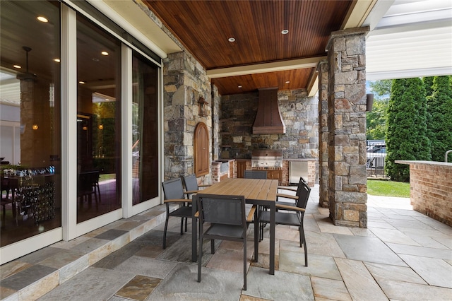 33 Livingston Ave, Dobbs Ferry, NY 10522 - view of patio with outdoor dining area