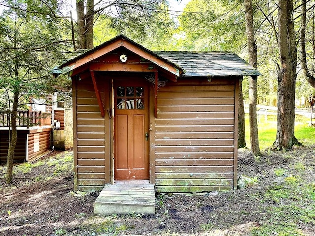 view of outbuilding