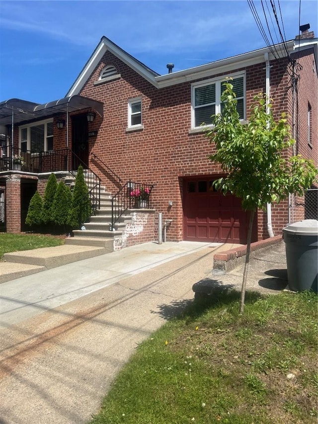 view of front of house with a garage