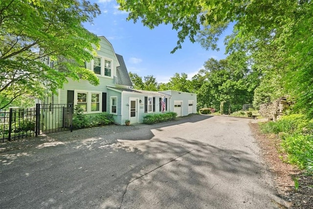 view of front of house