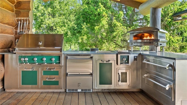 view of patio / terrace with a grill and exterior kitchen