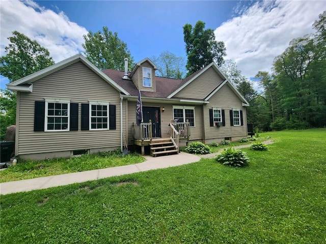 view of front of property featuring a front lawn