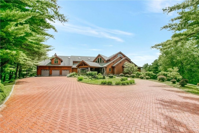 view of front of home featuring a garage