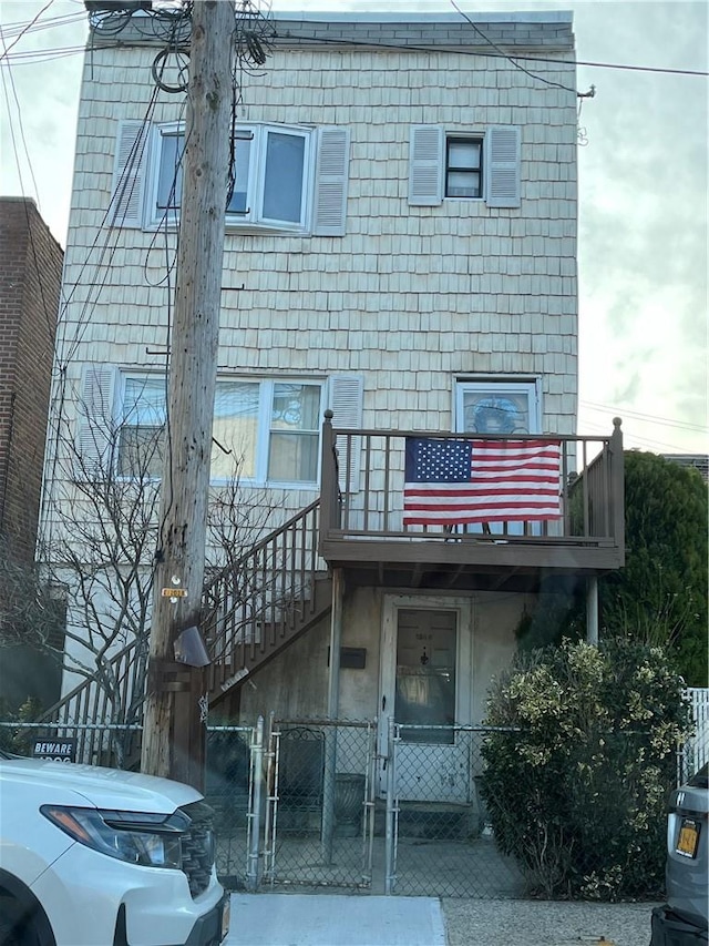 1569 Bogart Ave, Bronx, NY 10462 - exterior space
