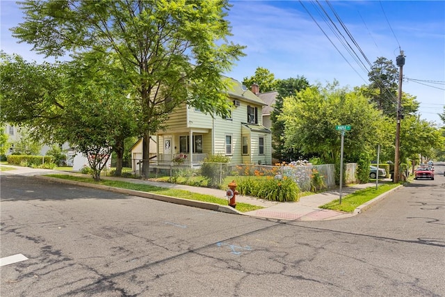 view of front of property