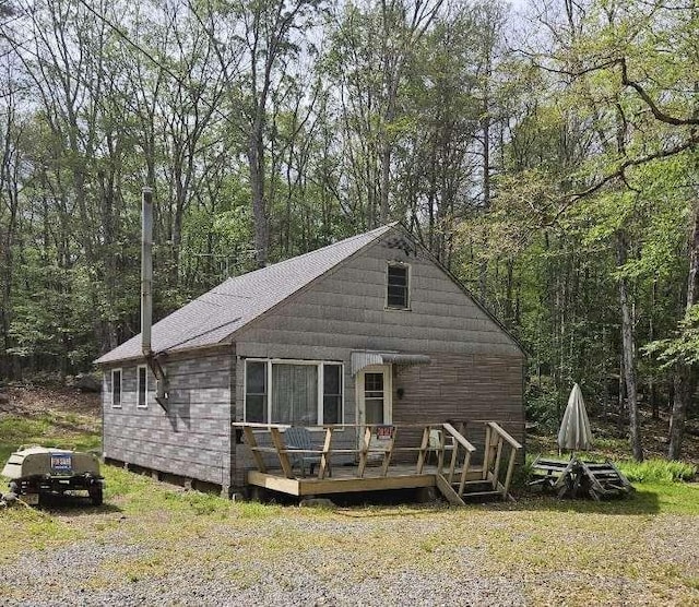 view of front of property featuring a deck