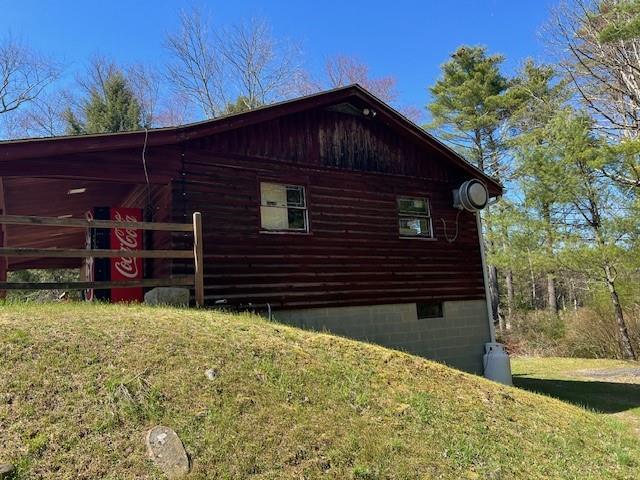 1124 State Route 42, Sparrowbush, NY 12780 - view of side of property with a lawn