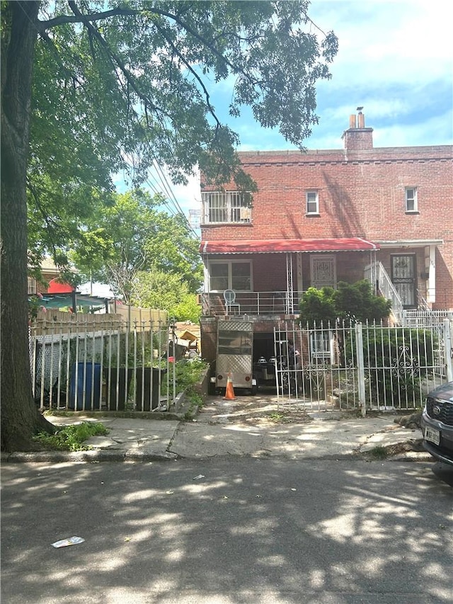 view of front of home