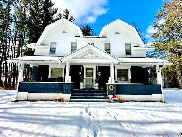 view of front of property