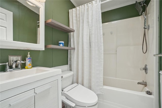 full bathroom featuring vanity, shower / bathtub combination with curtain, and toilet