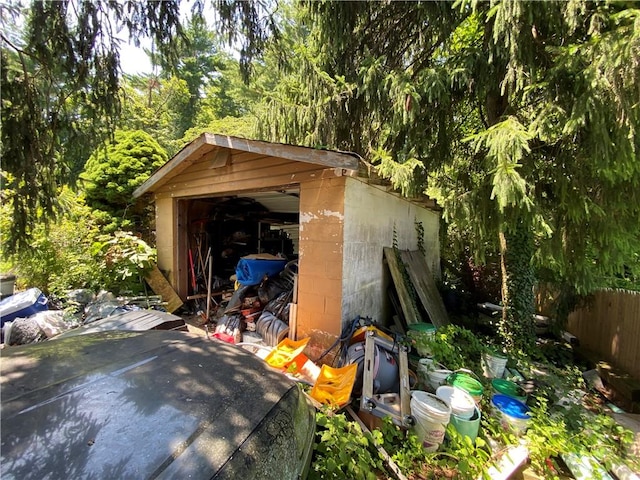 view of outdoor structure