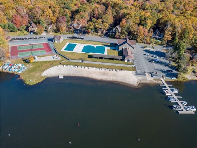 bird's eye view with a water view