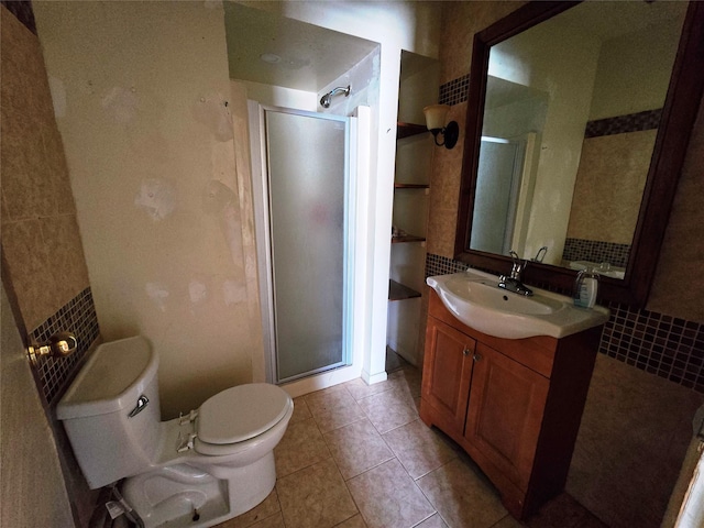 275-277 State Route 17b, Monticello, NY 12701 - full bath featuring decorative backsplash, tile patterned floors, toilet, vanity, and a stall shower