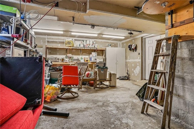 miscellaneous room featuring concrete flooring