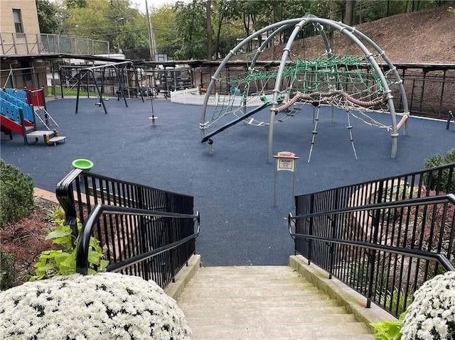 2 Fordham Hill Oval Unit 4D, Bronx, NY 10468 - view of pool